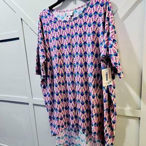 LulaRoe Irma Size Medium, oversized shirt